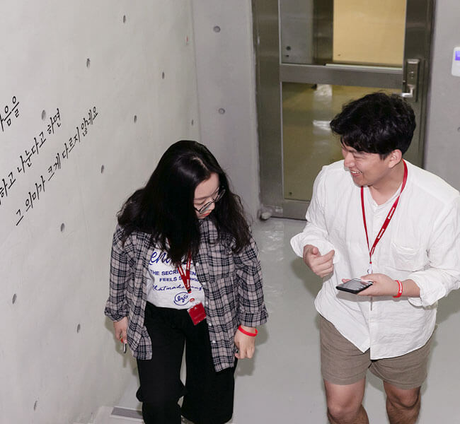 창립기념일, 계단 올라요!